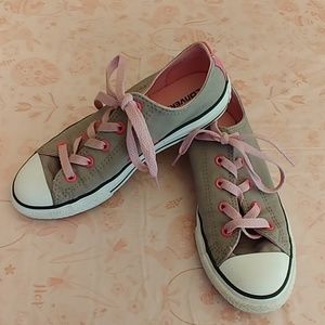 Girls size 2 Converse Sneakers Gray and Pink